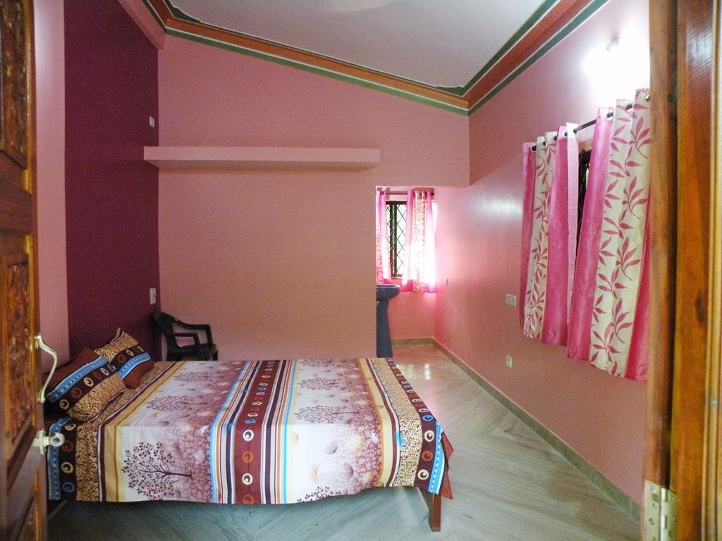 Sai Guru Guest House Anjuna Værelse billede
